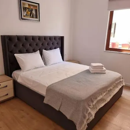 Zyli Apts, By Bunker Art 2 Museum, Apartment Tirana