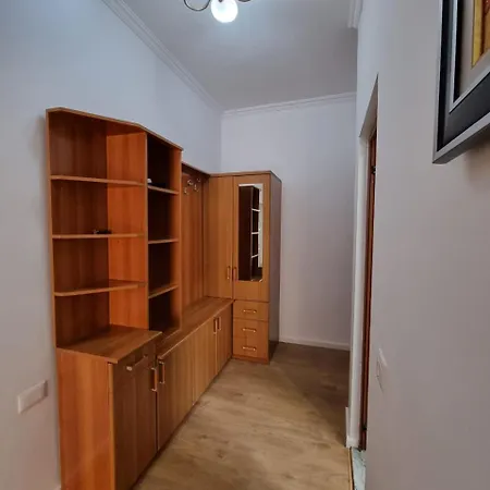 Apartman Zyli Apts, By Bunker Art 2 Museum, Tirana