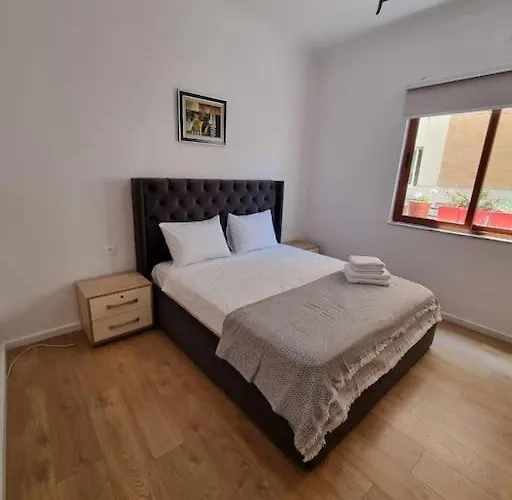 Zyli Apts, By Bunker Art 2 Museum, Apartment Tirana