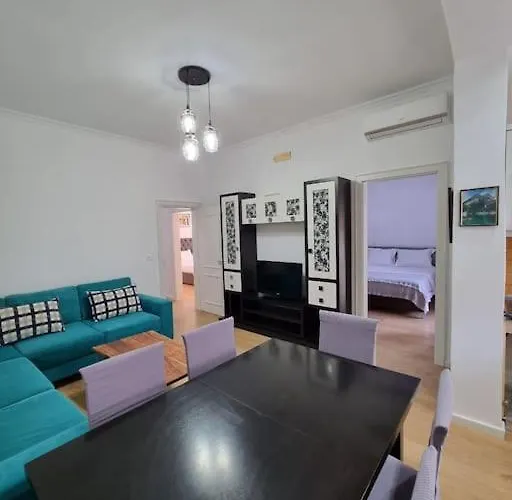 Zyli Apts, By Bunker Art 2 Museum, Appartement *