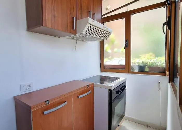 Zyli Apts, By Bunker Art 2 Museum, * Tirana